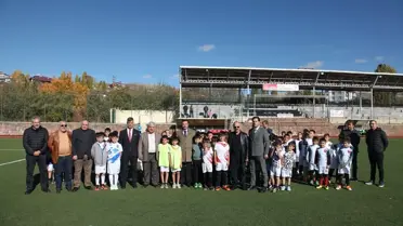 Ahlat'ta Şehit Askerler Anısına Futbol Turnuvası Düzenlendi
