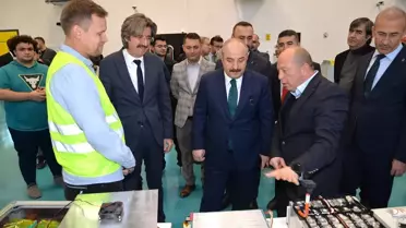 Mustafa Varank, Bursa Uludağ Üniversitesi öğrencileriyle bir araya geldi