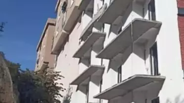İzmir'de İnşaatta Balkon Çöktü: İşçi Hayatını Kaybetti