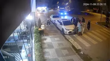 İnegöl'de Scooter Kazası: Kapıya Çarpan Sürücü Yaralandı