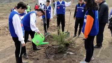 Milli Ağaçlandırma Günü'nde Fidan Dikimi