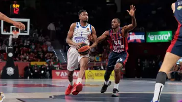 Anadolu Efes Baskonia'yı Yendi