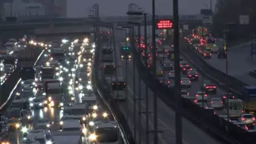 İstanbul'da Yağmur ve Trafik Yoğunluğu