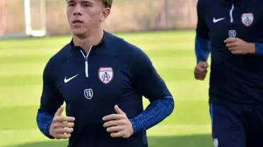 Altınordu Kaptanı Eren Tokat ve Ege Arslan, Karaköprü Maçında Galibiyet Hedefliyor