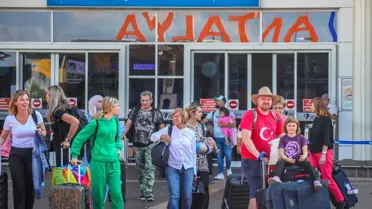 Antalya Havalimanı'nda 10 Aylık Yolcu Trafiği 35 Milyonu Geçti