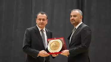 Kahramanmaraş'ta Yedi Güzel Adam Sempozyumu Başladı