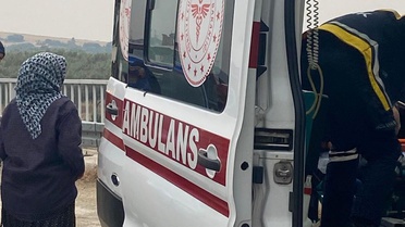 Turgutlu'da Traktör Devrildi, Çiftçi Yaralandı