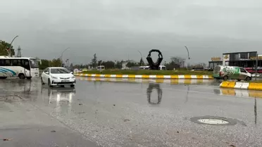 Edirne'de Sağanak Yağışlar Sürücülere Zor Anlar Yaşattı