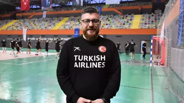 Genç Hentbolcular Akdeniz Kupası'na Hazırlanıyor