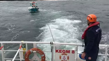Beykoz'da Batma Tehlikesi Geçiren Tekne Kurtarıldı