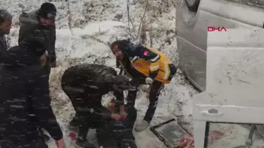 Ardahan'da Kar Yağışı ve Sis Kazaya Neden Oldu: 8 Yaralı