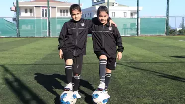 Samsunlu İkizler Beşiktaş JK Kız Futbol Akademisi'ne Seçildi