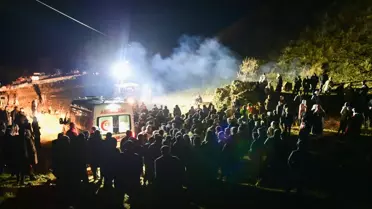 Çatak'ta Sağanak Yağış Sonrası Kaya Düşmesi: 1 Ölü, 1 Yaralı