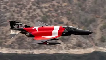 F-4E Phantom 2'ye Türk Bayrağı ve Atatürk