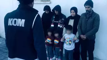 Ayvalık'ta 8 Göçmen ve 2 Organizator Yakalandı