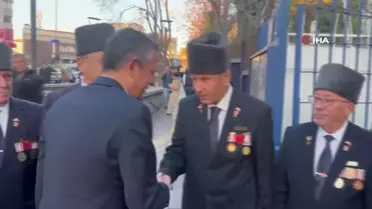 CHP Genel Başkanı Özel: '(Meclis kavgası) Abdullah Güler ve meclis başkanı gözleriyle görmedilerse trollenmişler'