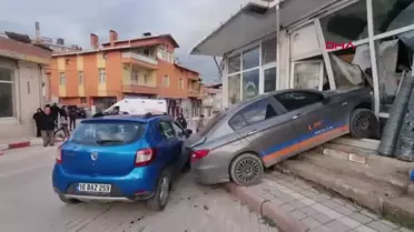 Domaniç'te Kontrolden Çıkan Otomobil Kazası: 1 Yaralı