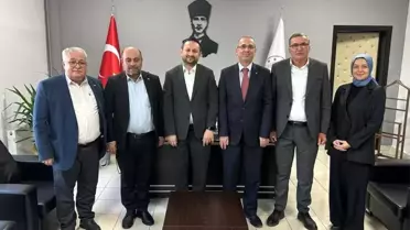AK Parti'den sağlık müdürüne ziyaret