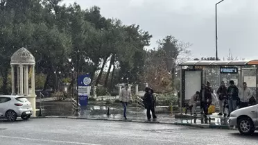 Tekirdağ'da Şiddetli Yağış ve Fırtına Etkili Oluyor
