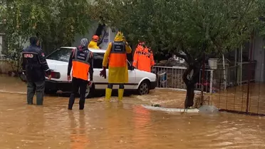 Antalya'da Sağanak ve Su Baskınları