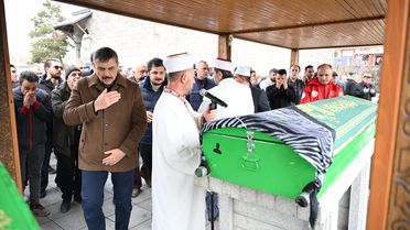 102 Yaşındaki Aliye Göker Hayatını Kaybetti