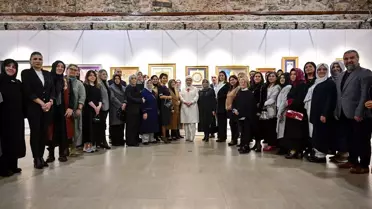 Emine Erdoğan, Çınar Uluslararası Kültür ve Sanat Derneği Karma Sergisi'nin açılışını yaptı Açıklaması