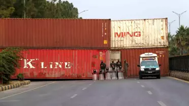 Khan Destekçileri İslamabad'da Çatıştı