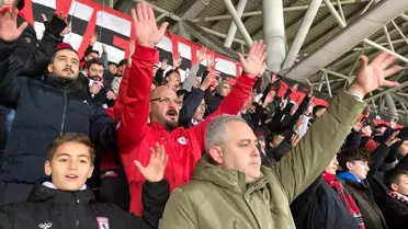 Atakum Belediye Başkanı Türkel, Samsunspor'un Maçında Taraftarın Heyecanını Paylaştı