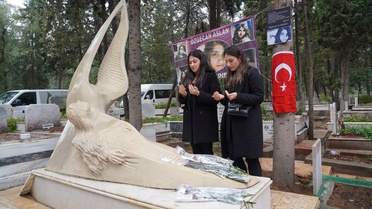 Özgecan Aslan Mezarı Başında Anıldı