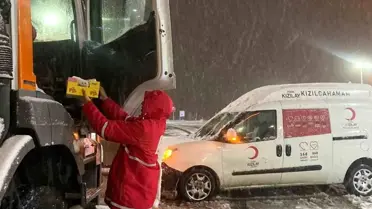Kızılcahamam'da Kızılaya Çay İkramı
