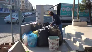 Atık Toplayarak İhtiyaç Sahiplerine Destek