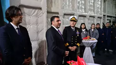 Öğretmenler Günü'nde Gemide Kutlama