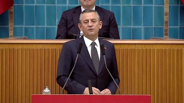 CHP Grup Toplantısı... Özgür Özel Anket Sonuçlarını Açıkladı: İsrail'le Ticaret Bitti Dediler, Millet Bu İkiyüzlülüğe İnanmıyor