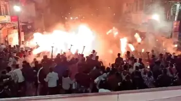 Hindistan'da Anma Etkinliğinde Yangın: 30 Yaralı