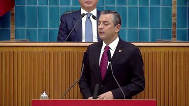 CHP Grup Toplantısı... Özgür Özel'den Erdoğan'a: Depremzedelere Verdiğin, Seçim Kazanmak İçin Attığın Yalanın Altında Kaldın