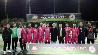 Nizip'te Cumhuriyet Futbol Turnuvası Coşkuyla Tamamlandı