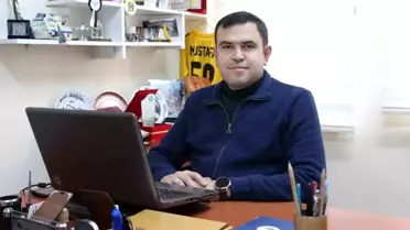İşitme Engelli Mustafa Epik, Azmiyle Destek Oluyor