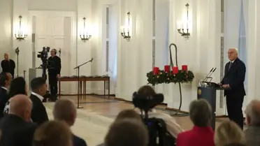 Steinmeier'den Spor Gönüllülerine Liyakat Nişanı