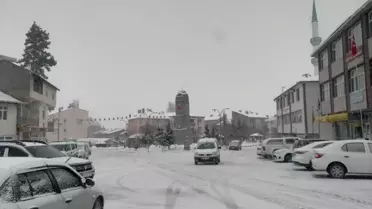 Başçiftlik'te Kar Yağışı Devam Ediyor