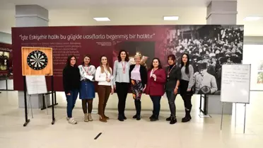 Tepebaşı Belediyesi'nden 5 Aralık Dünya Kadın Hakları Günü'nde Dart Turnuvası