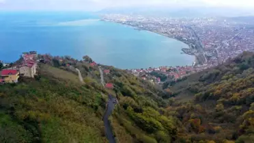 Boztepe'ye Giden Alternatif Yolda Sıcak Asfalt Çalışmaları Başladı