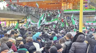 Stockholm'de Suriyelilerden Baas Rejimi Kutlaması