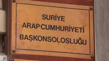 Nişantaşı'ndaki Suriye Konsolosluğu'nda Bayrak Değişimi