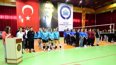 ÜNİLİG Voleybol Bölgesel Lig Müsabakaları Eskişehir'de Başladı