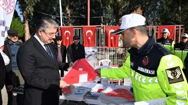 Osmaniye'de Çiftçilere Reflektör Dağıtımı