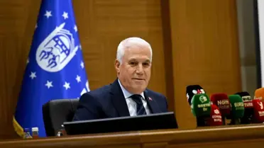 Mustafa Bozbey, Meydan Okuyarak İnançlarını Savundu