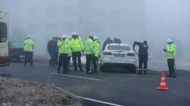 Kars'ta Sisli Hava Kazaya Sebep Oldu