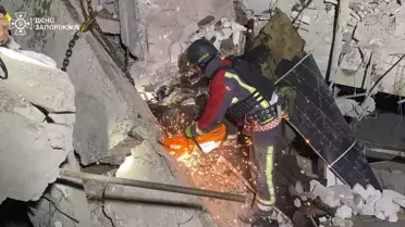 Rusya'nın Zaporijya'ya Hava Saldırısında 8 Ölü, 22 Yaralı