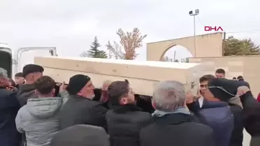 Konya'da Bıçaklanarak Öldürülen Genç İçin Cenaze Töreni