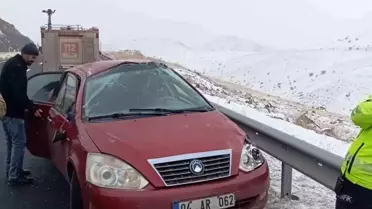 Ağrı'da Takla Atan Araçta 2 Yaralı